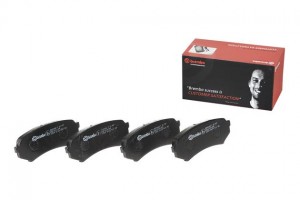 Комплект тормозных колодок, диско P83049 BREMBO