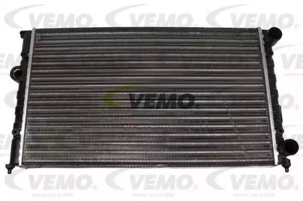 Радиатор, охлаждение двигател V15-60-5031 VEMO