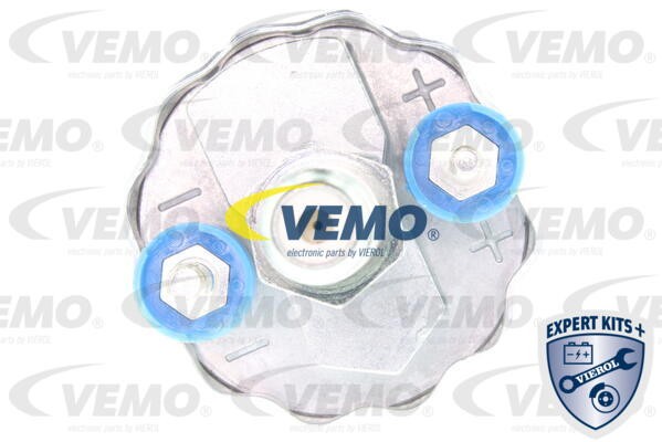 Топливный насос V30-09-0002 VEMO