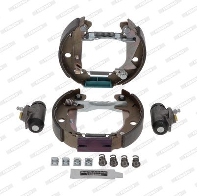 Комплект тормозных колодок FMK082 FERODO