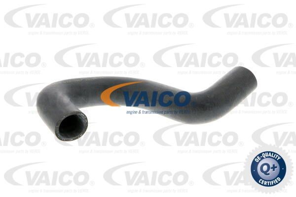 Патрубок системы охлаждения ДВС V10-0057 VEMO