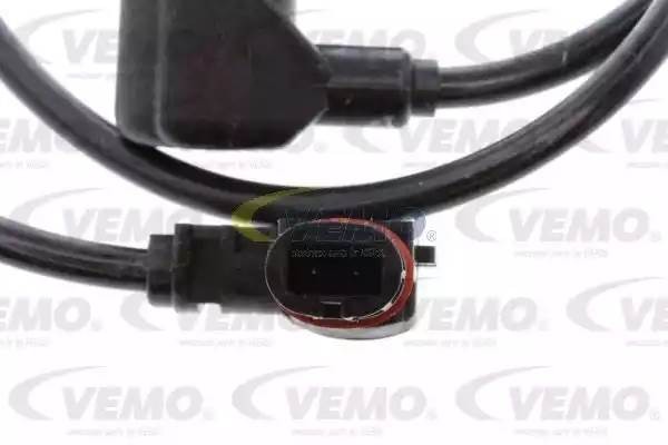 Датчик, частота вращения колеса V30-72-0129 VEMO