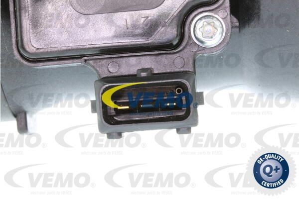 Расходомер воздуха V10-72-1066 VEMO