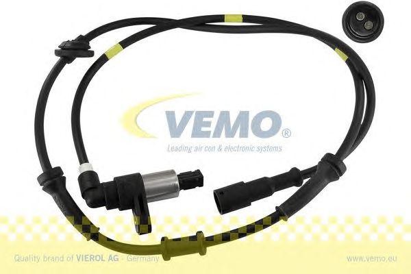 Датчик, частота вращения колеса V24720008 VEMO