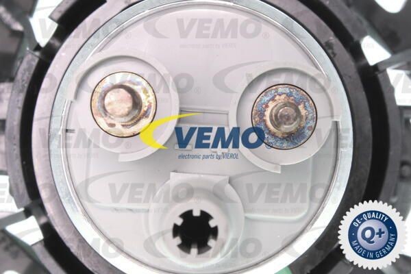 Топливный насос V20-09-0415 VEMO