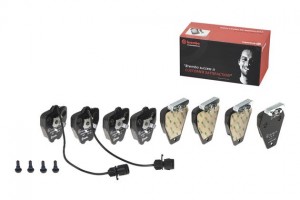 Комплект тормозных колодок, диско P85038 BREMBO