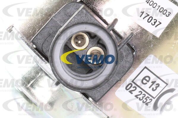 Вентилятор, охлаждение двигателя V25011516 VEMO