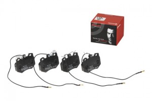 Комплект тормозных колодок, диско P 61 041 BREMBO