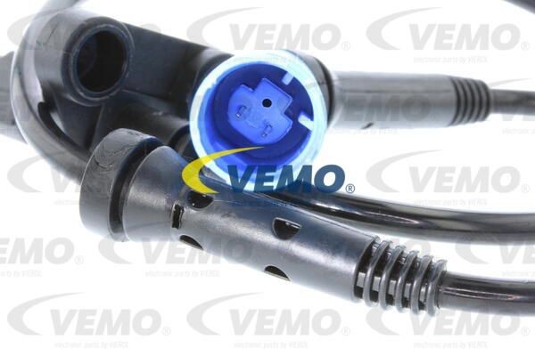 Датчик, частота вращения колеса V20-72-0450 VEMO