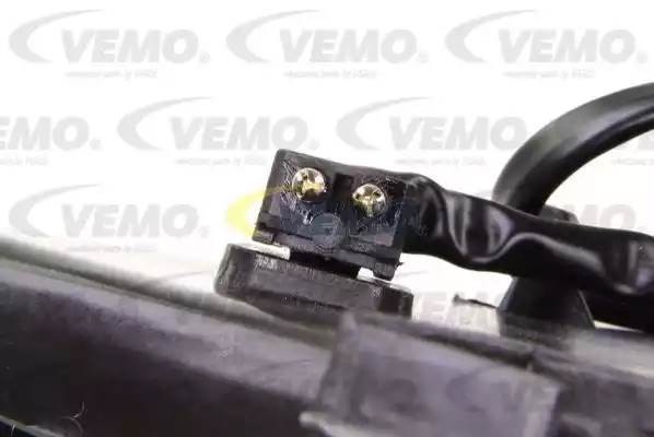 Вентилятор, конденсатор кондиционера V30-01-0008 VEMO