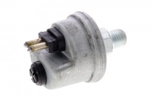 Датчик, температуры / давления масла V30-72-0097 VEMO