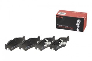 Комплект тормозных колодок, диско P06035 BREMBO
