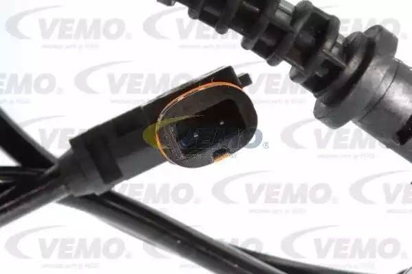 Датчик, частота вращения колеса V30-72-0130 VEMO