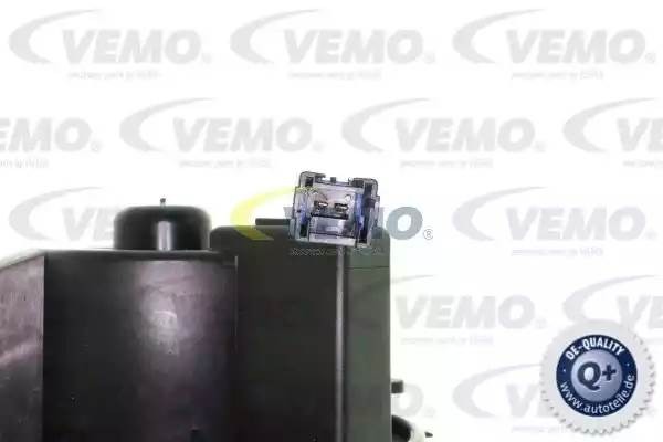 Электродвигатель, вентиляция салона V42-03-1224 VEMO