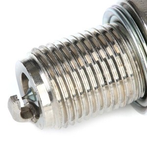 Свеча зажигания IW24 DENSO
