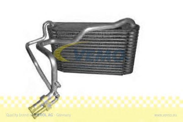 Испаритель, кондиционер V10-65-0010 VEMO