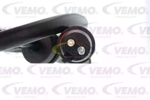 Датчик, частота вращения колеса V46-72-0018 VEMO