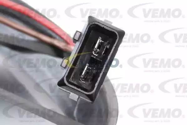 Вентилятор, охлаждение двигателя V15-01-1858 VEMO
