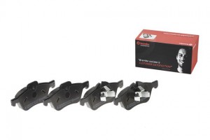 Комплект тормозных колодок, диско P06030 BREMBO