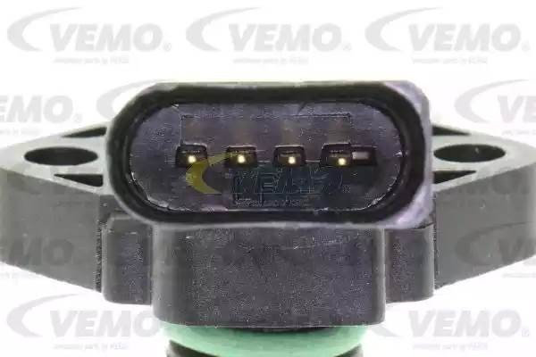 Датчик температуры впускаемого воздуха V10-72-1026 VEMO