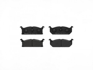 Комплект тормозных колодок, диско P 79 003 BREMBO