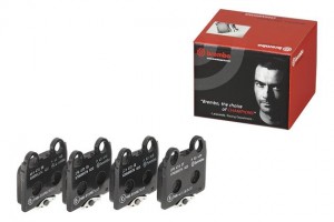 Комплект тормозных колодок, диско P83045 BREMBO