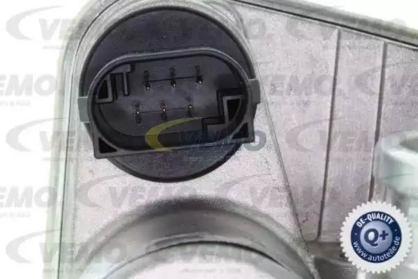 Патрубок дроссельной заслонки V20-81-0005 VEMO