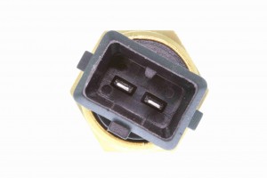Датчик, температура охлаждающей жидкости V20-72-0444 VEMO