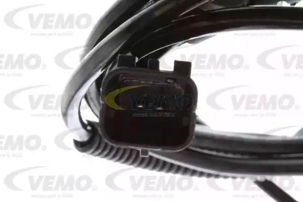 Датчик, частота вращения колеса V42-72-0015 VEMO