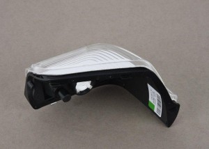 Повторитель поворота на зеркале A0018228920 MERCEDES BENZ