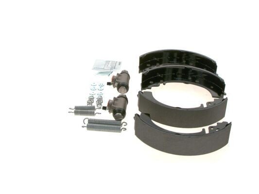Комплект тормозных колодок 0204113528 BOSCH