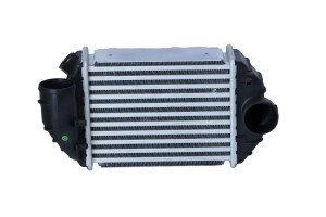 Интеркулер 30133 NRF