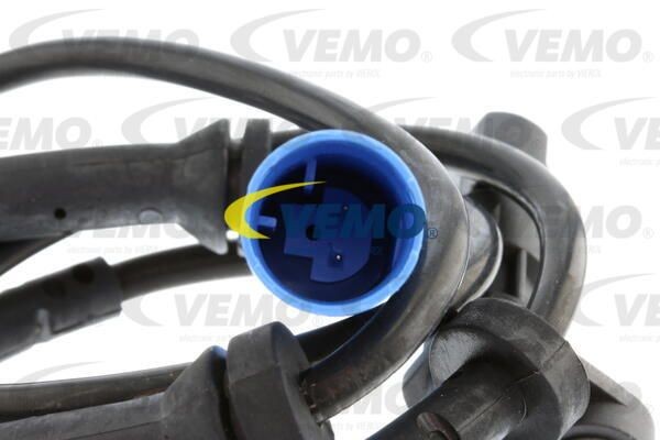 Датчик, частота вращения колеса V20-72-0452 VEMO