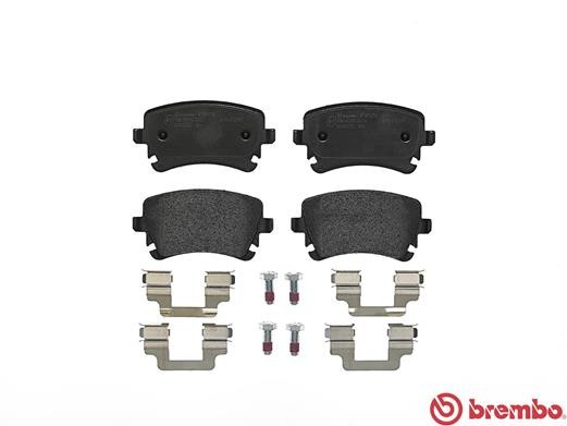 Комплект тормозных колодок, диско P85076 BREMBO