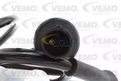 Датчик, частота вращения колеса V10-72-0964 VEMO