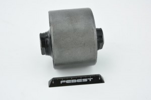 Сайлентблок - втулка амортизатора подвески CHAB-003 FEBEST