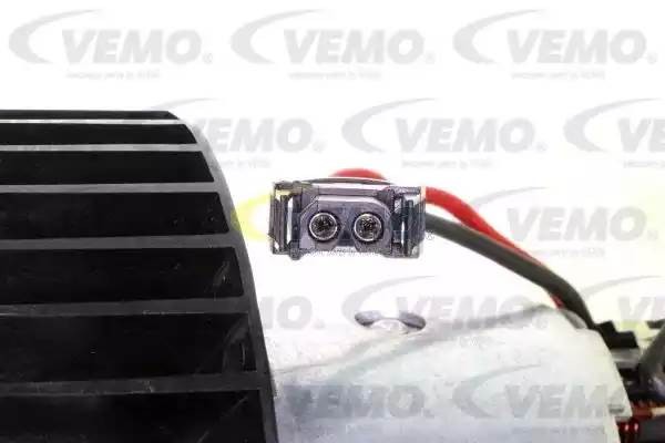 Электродвигатель, вентиляция салона V20-03-1136 VEMO
