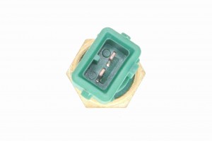 Температурный датчик охлаждающей жидкости V32-72-0003 VEMO