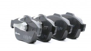 Комплект тормозных колодок, диско P68032 BREMBO