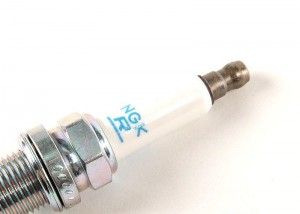 Свеча зажигания PFR7Q NGK NTK