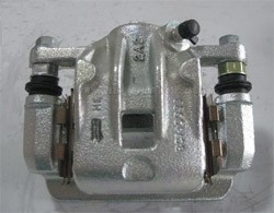 Суппорт тормозной EX5831038A10 MANDO