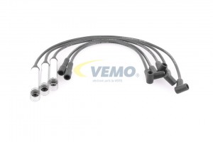 Ккомплект проводов зажигания V40-70-0020 VEMO