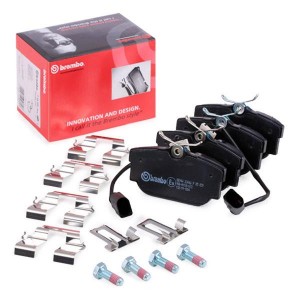 Комплект тормозных колодок, диско P85059 BREMBO