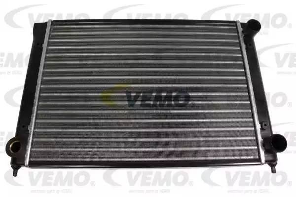 Радиатор, охлаждение двигател V15-60-5013 VEMO