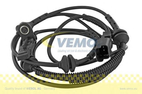 Датчик, частота вращения колеса V42-72-0015 VEMO