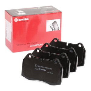 Комплект тормозных колодок, диско P06018 BREMBO