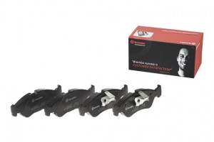 Комплект тормозных колодок, диско P 59 017 BREMBO