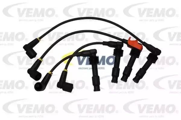 Ккомплект проводов зажигания V40700035 VEMO