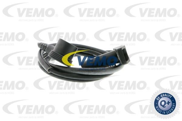 Датчик давления масла V30730132 VEMO