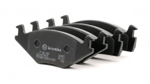 Комплект тормозных колодок, диско P85005 BREMBO